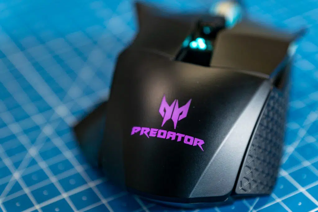 Acer Predator Cestus 510 Predator Logo Lila